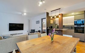 Chic Apartment Near Tower Bridge